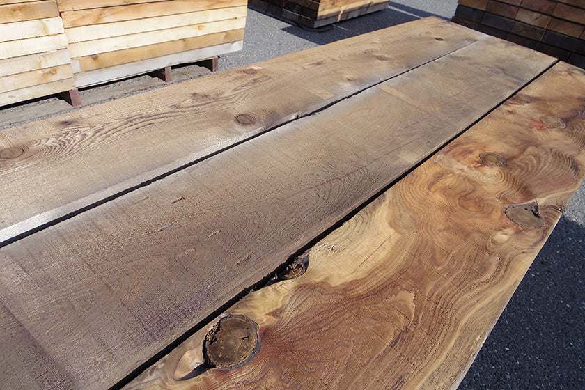 ウエスタンレッドシダー ラフ材 ノッティー(70×300)