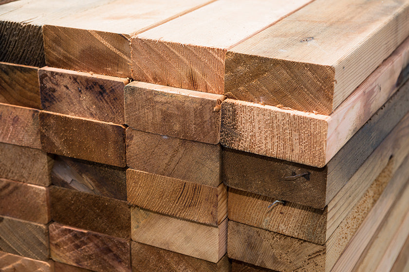 ウエスタンレッドシダー デッキ材 ノッティー チェーンソーカット 2×4(38×89)