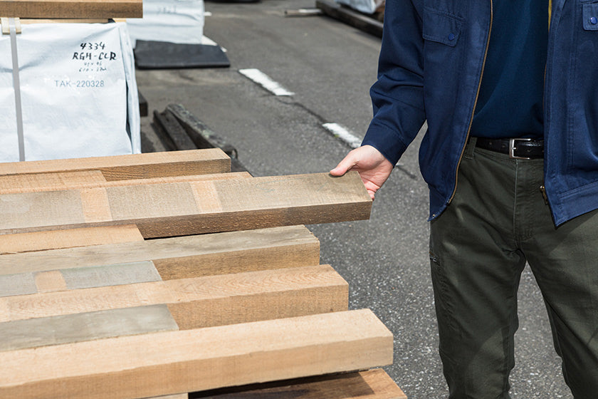 ウエスタンレッドシダー ラフ材 クリアー(45×96)
