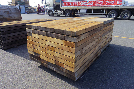 ウエスタンレッドシダー ラフ材 ノッティー(70×200)