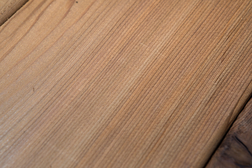 ウエスタンレッドシダー デッキ材 ノッティー チェーンソーカット 2×6（38×140）