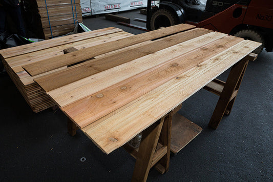 【4本セット】ウエスタンレッドシダー サイディング材 ノッティー チャネル加工(16×168)